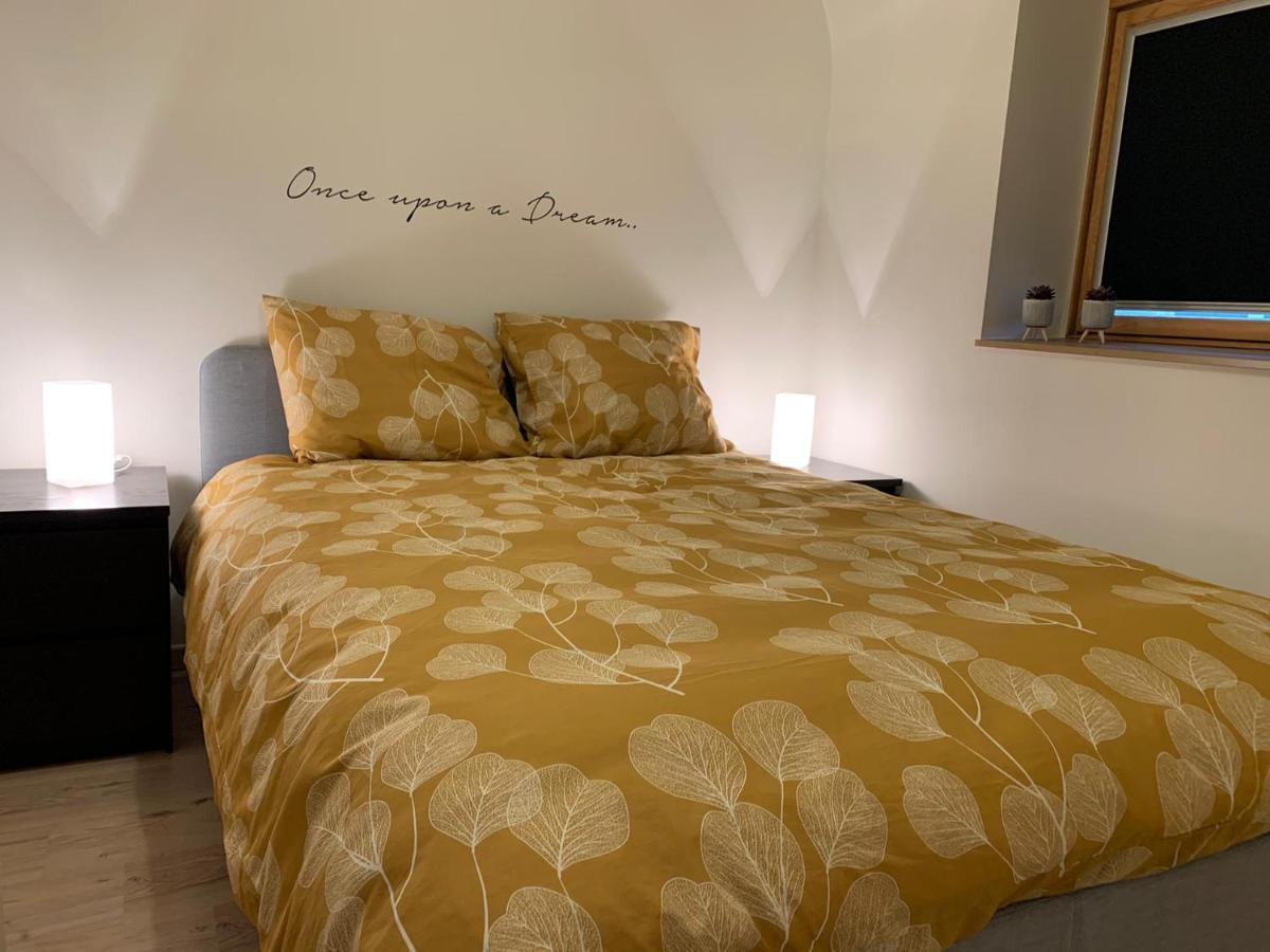 Vakantieverblijf 'Mara Cinco' Met Ruim Terras In Oostende Apartment Exterior foto